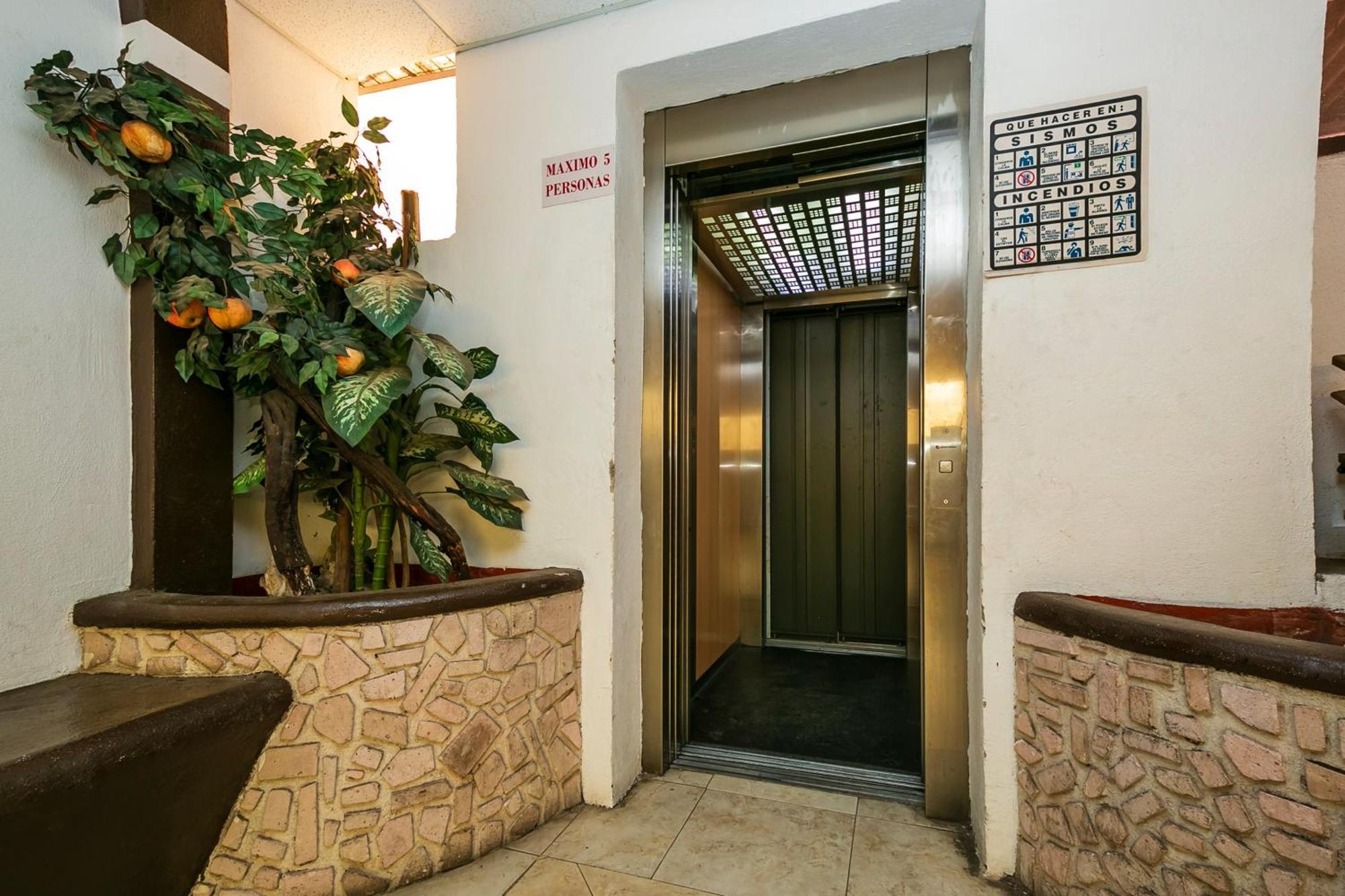 Capital O Hotel Victoria Morelia Exteriér fotografie