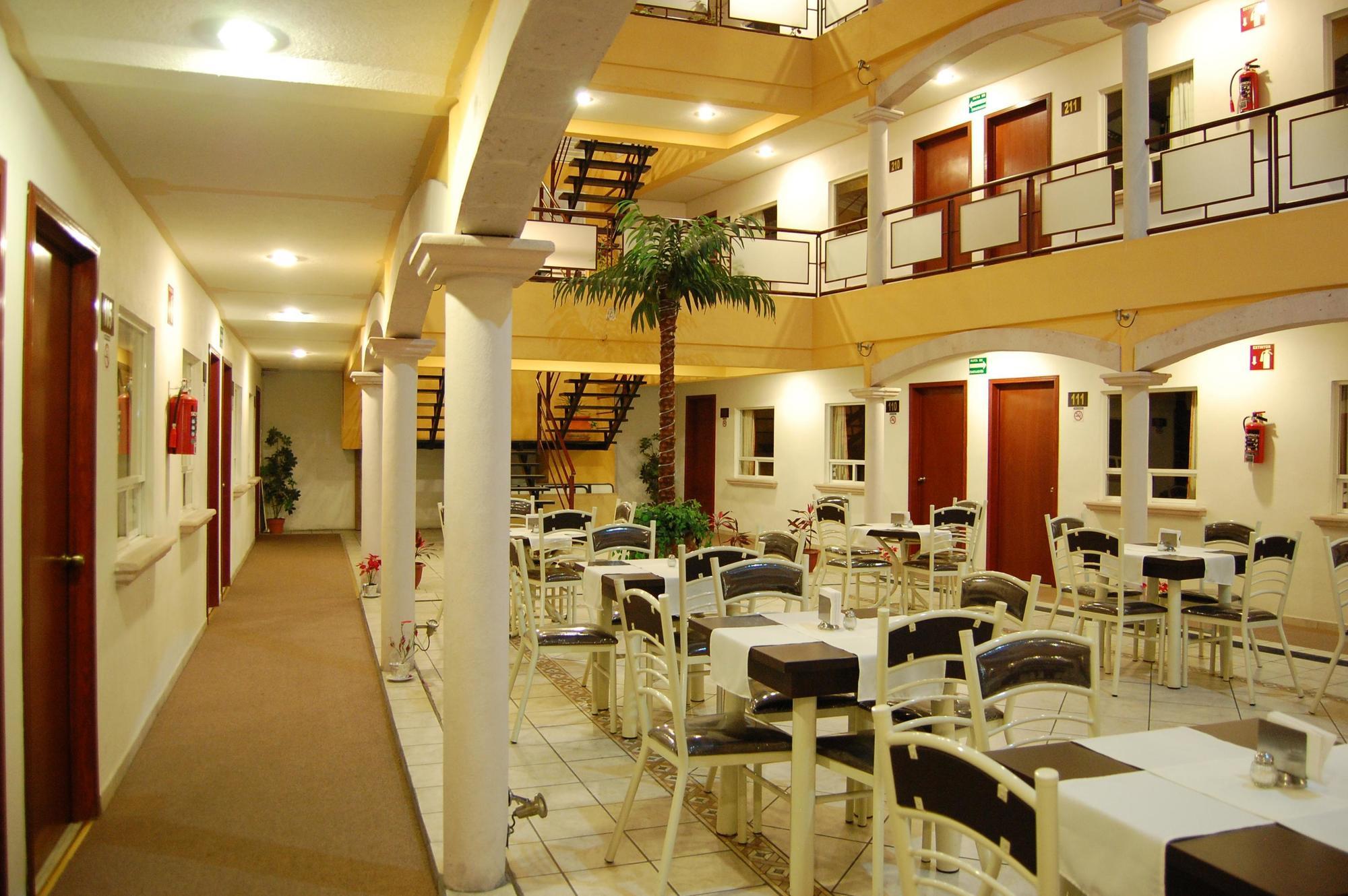 Capital O Hotel Victoria Morelia Exteriér fotografie